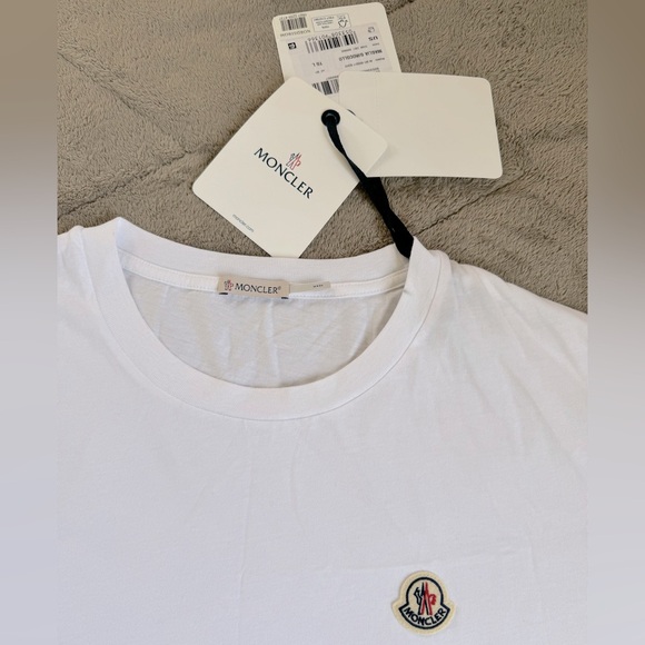 MONCLER Ombré Logo Long Sleeve Graphic Tee - Picture 7 of 13
